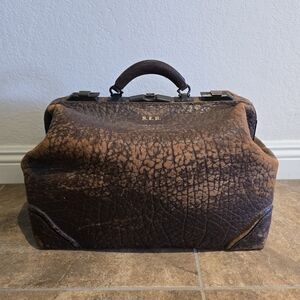 Vintage Leather | CORBIN | 1897 Gladstone Bag
